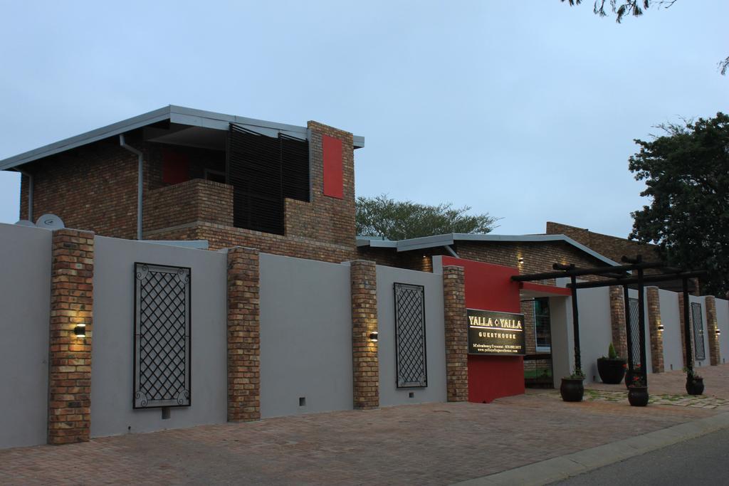 Yalla Yalla Boutique Hotel Witbank Extérieur photo