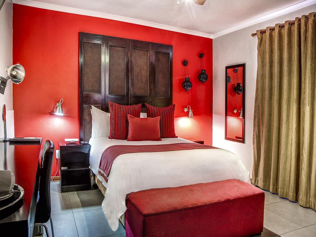 Yalla Yalla Boutique Hotel Witbank Extérieur photo