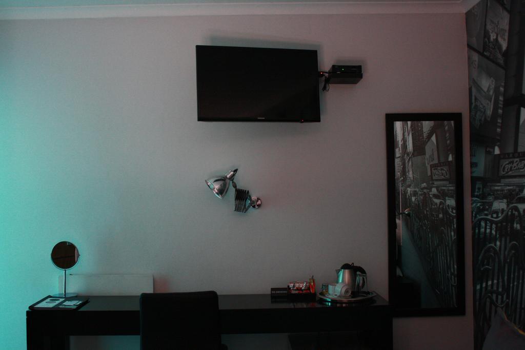 Yalla Yalla Boutique Hotel Witbank Extérieur photo