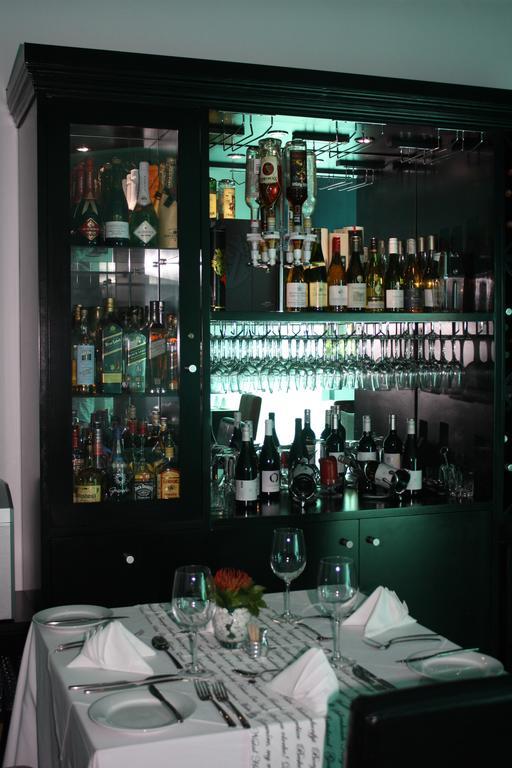 Yalla Yalla Boutique Hotel Witbank Extérieur photo
