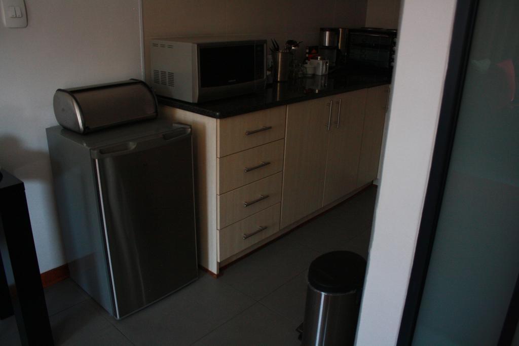 Yalla Yalla Boutique Hotel Witbank Extérieur photo