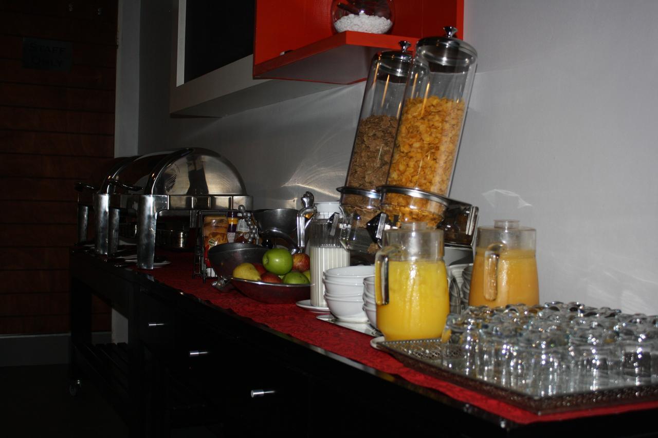Yalla Yalla Boutique Hotel Witbank Extérieur photo
